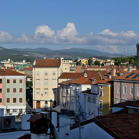 Uphill * Múggia